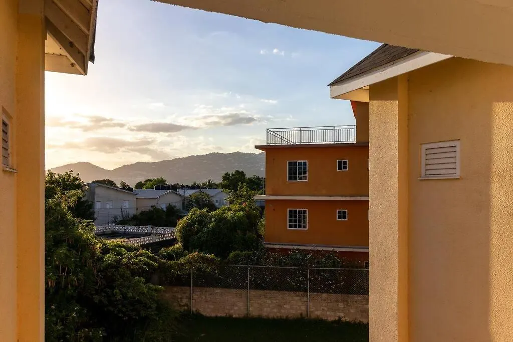 Vacay With Tiffany Apartment Kingston Jamaica